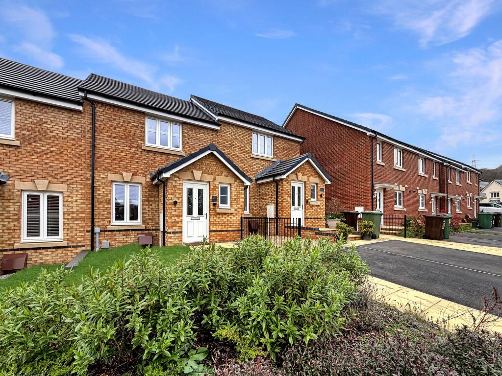 Main image of property: Gate Field Close, Bedwas, CF83