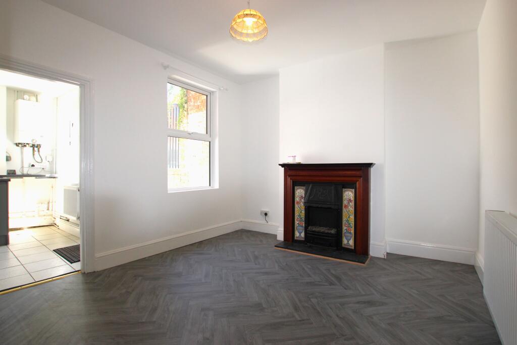 House in Kettering, Brambleside - View 3