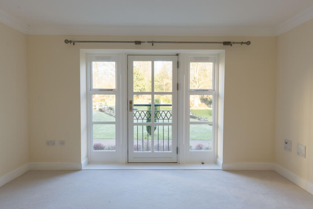 Templeton Road, RG17 - View 3