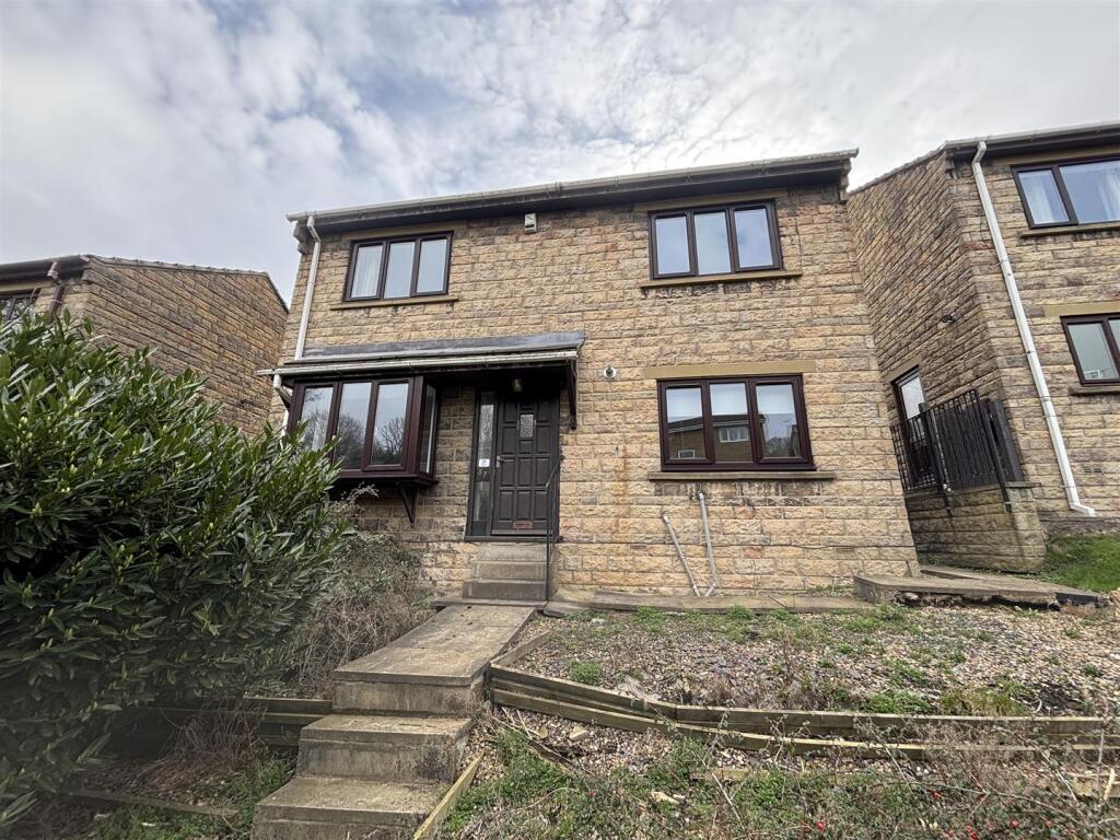 Main image of property: 37, Tofts Grove, Rastrick, HD6 3XG