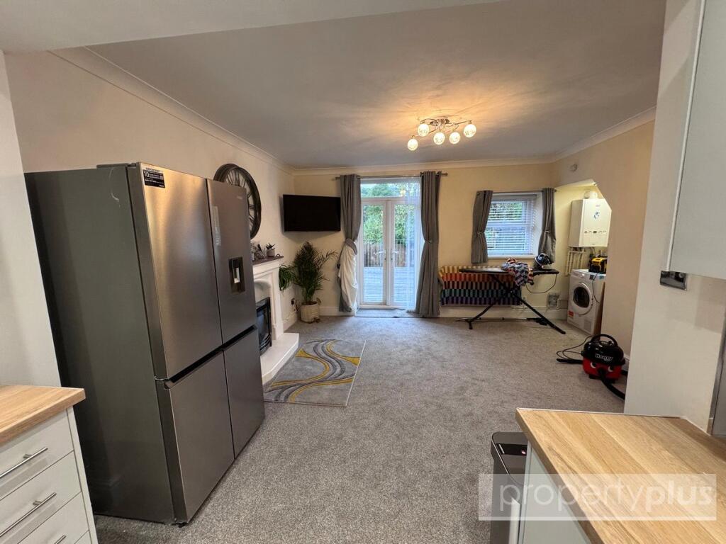 House in Cardiff, Trealaw - View 5