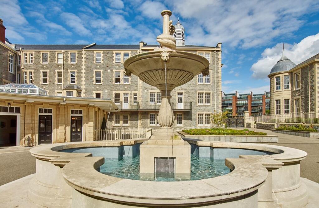 City Centre, The General, BS1