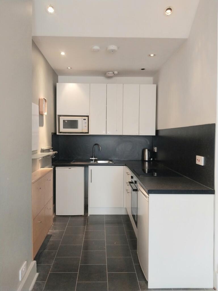 Apartment in Edinburgh - View 5