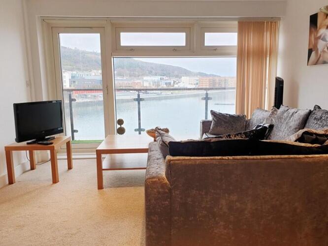 Apartment in Swansea - View 4