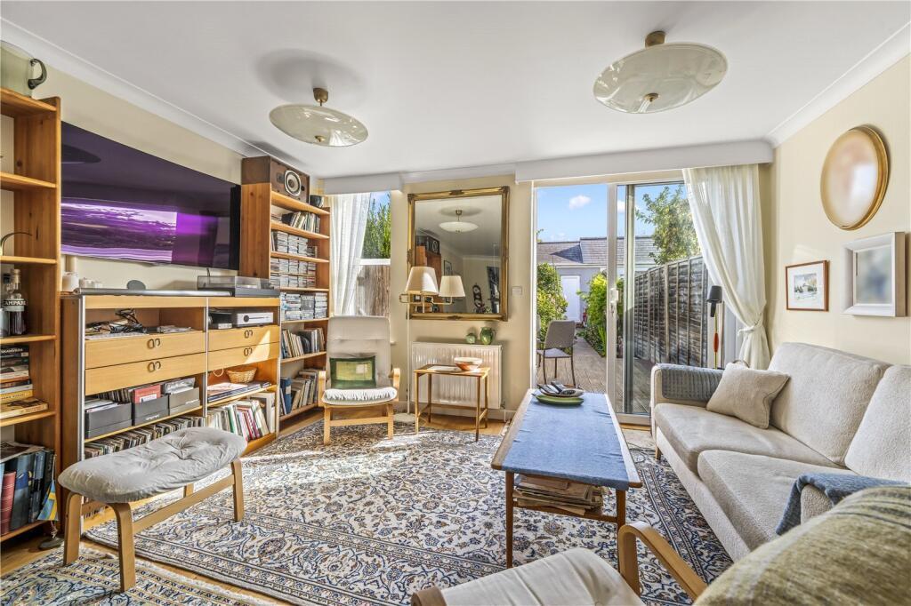 House in Twickenham - View 4
