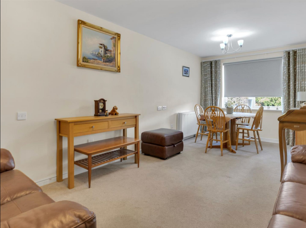 Apartment in Leicester - View 3