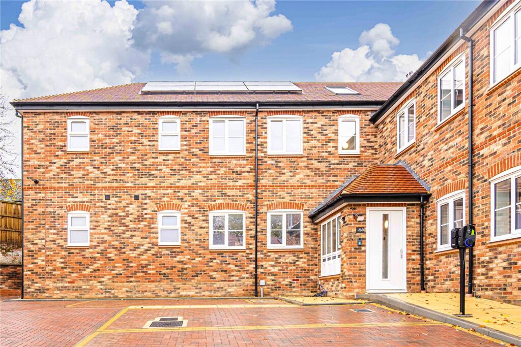 Main image of property: Bury Road, Hemel Hempstead, Hertfordshire, HP1