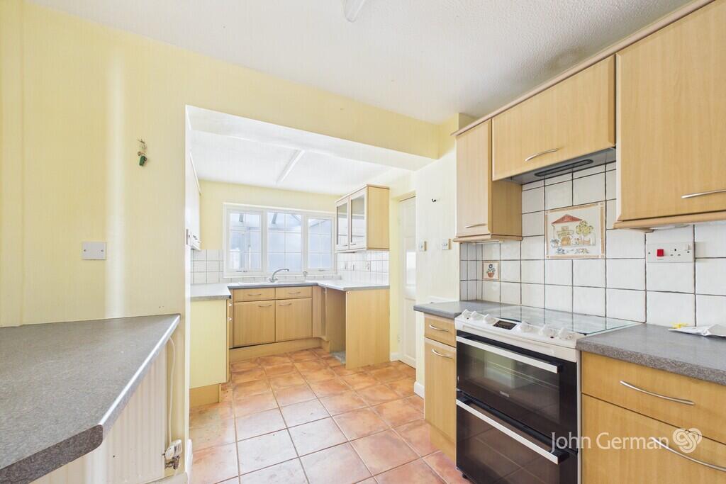 House in Stoke-on-Trent - View 4