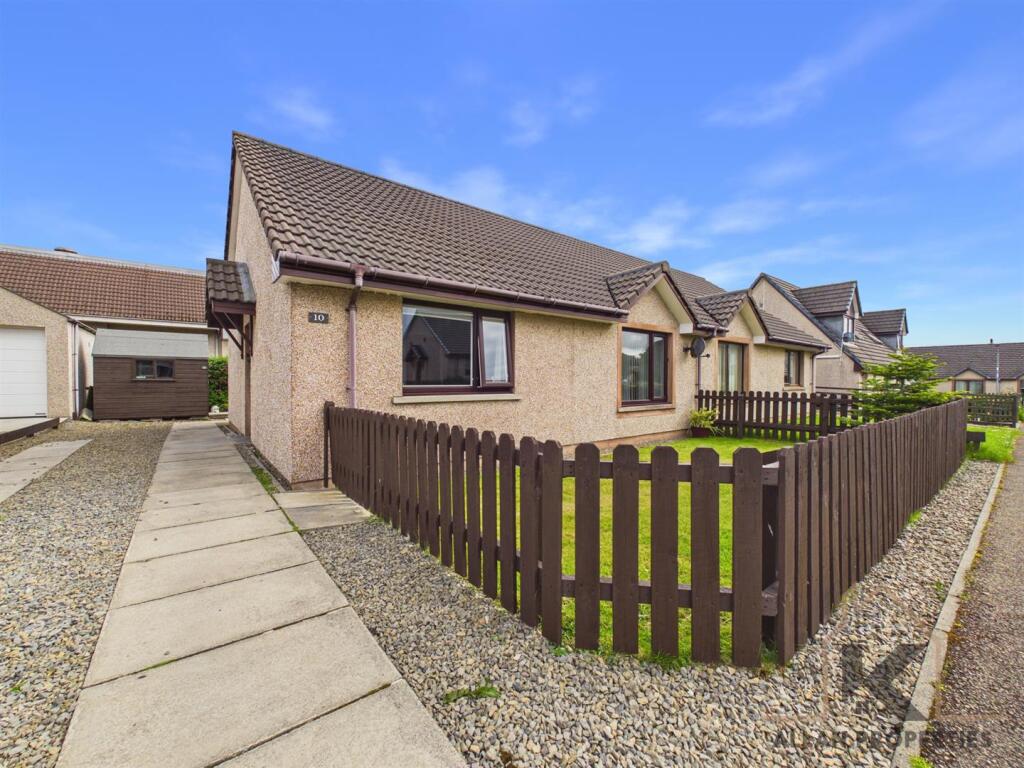 Main image of property: 10 King Harald Kloss, Kirkwall, Orkney, KW15 1FT