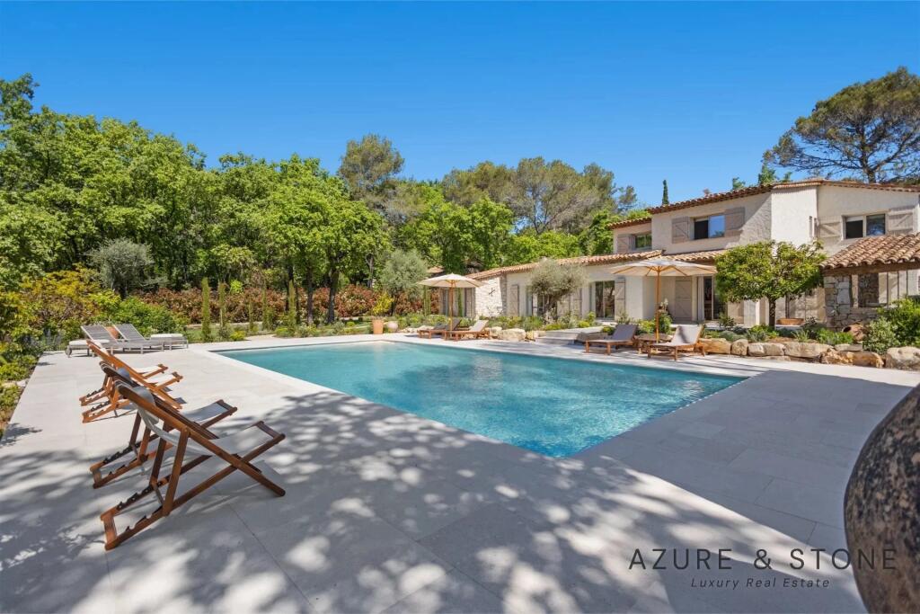 Main image of property: Provence-Alps-Cote d`Azur, Alpes-Maritimes, Roquefort-Les-Pins
