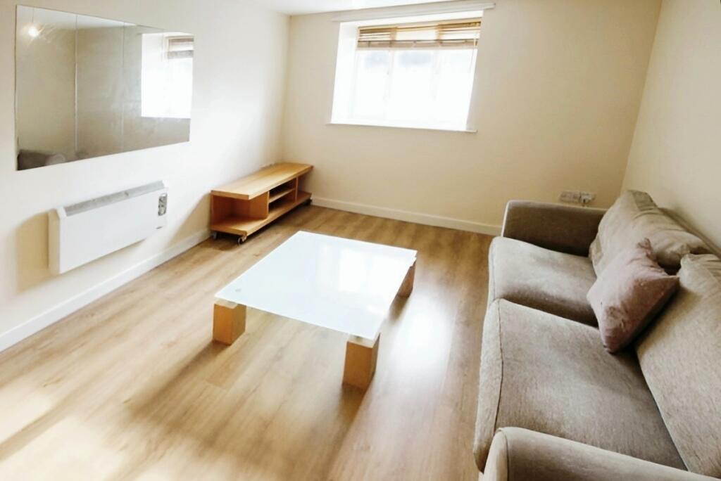 Apartment in Leeds, Mabgate, Sheepscar - View 4
