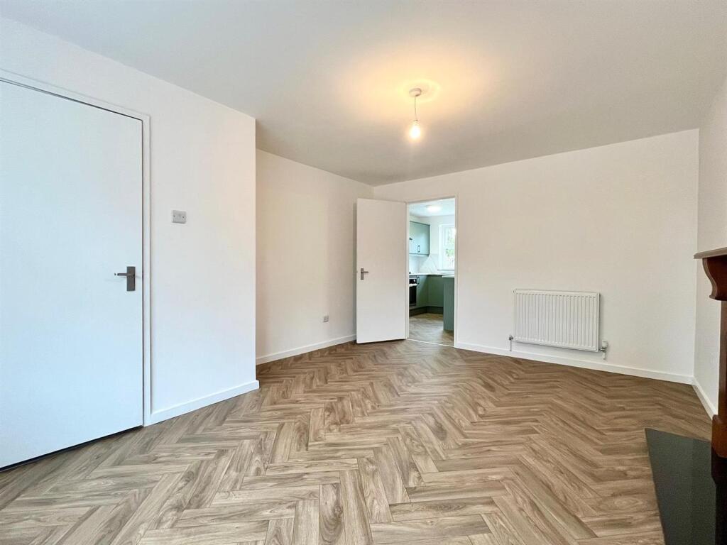 House in Sutton Coldfield, Walmley Ash, Minworth - View 3