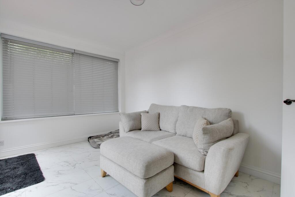 House in Southampton - View 5