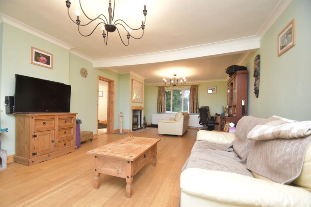 St. Ives Road, Somersham, PE28 photo 2