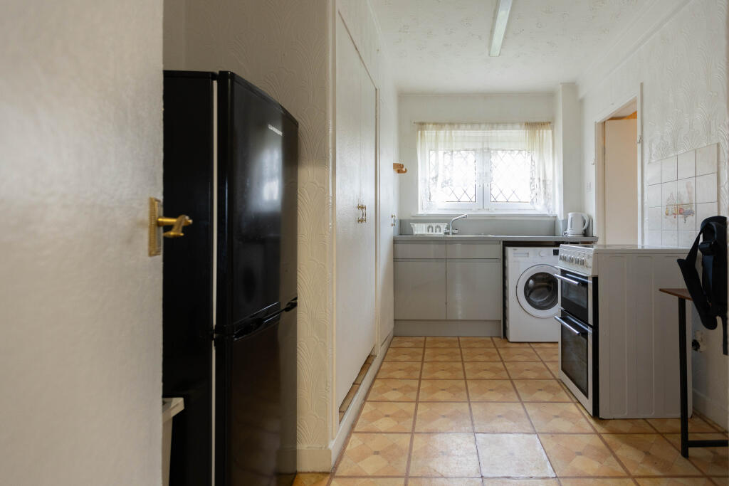 Apartment in Glasgow, Calton - View 2