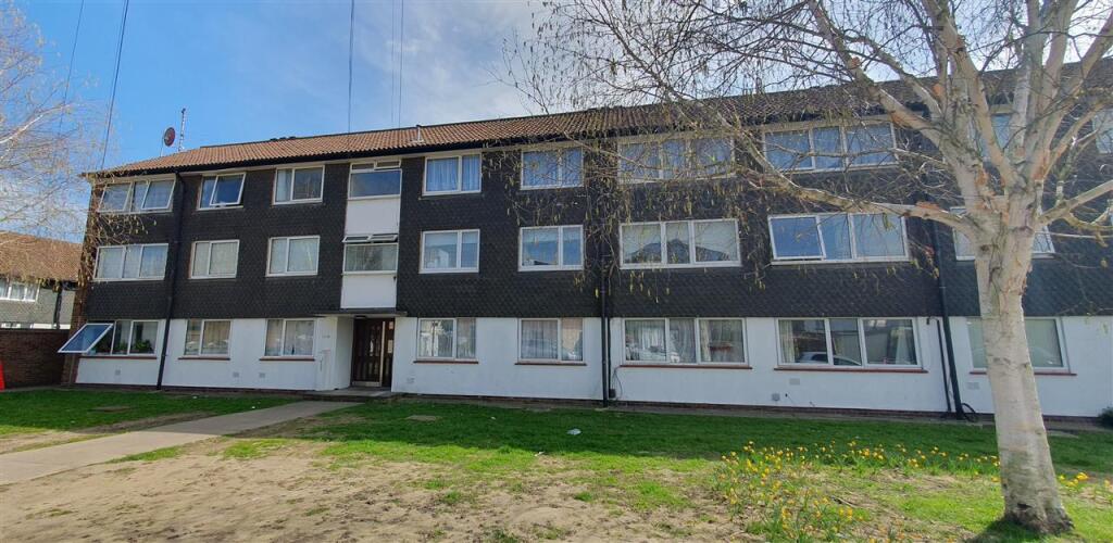 Main image of property: The Dell, Feltham