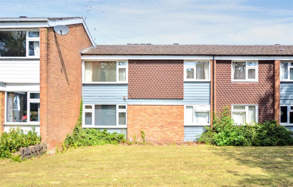 2-bed flat on Firbank Court, Chilwell, £120,000