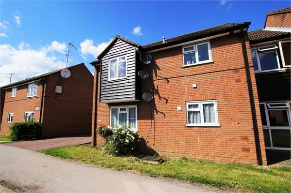 Main image of property: Bardfield Way, Rayleigh, SS6