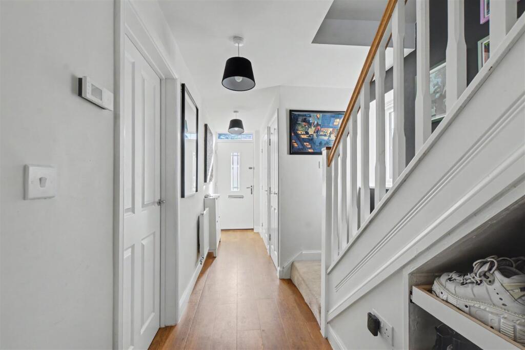 House in Nottingham - View 5