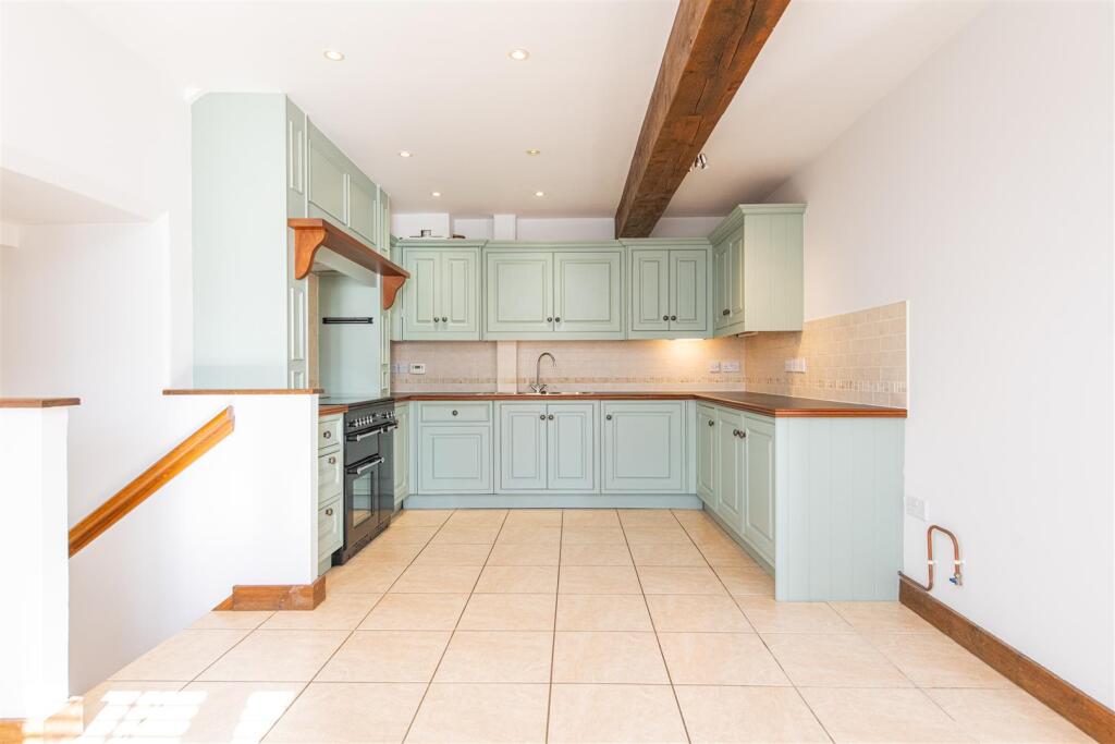 Bell Hill, Finedon - View 4