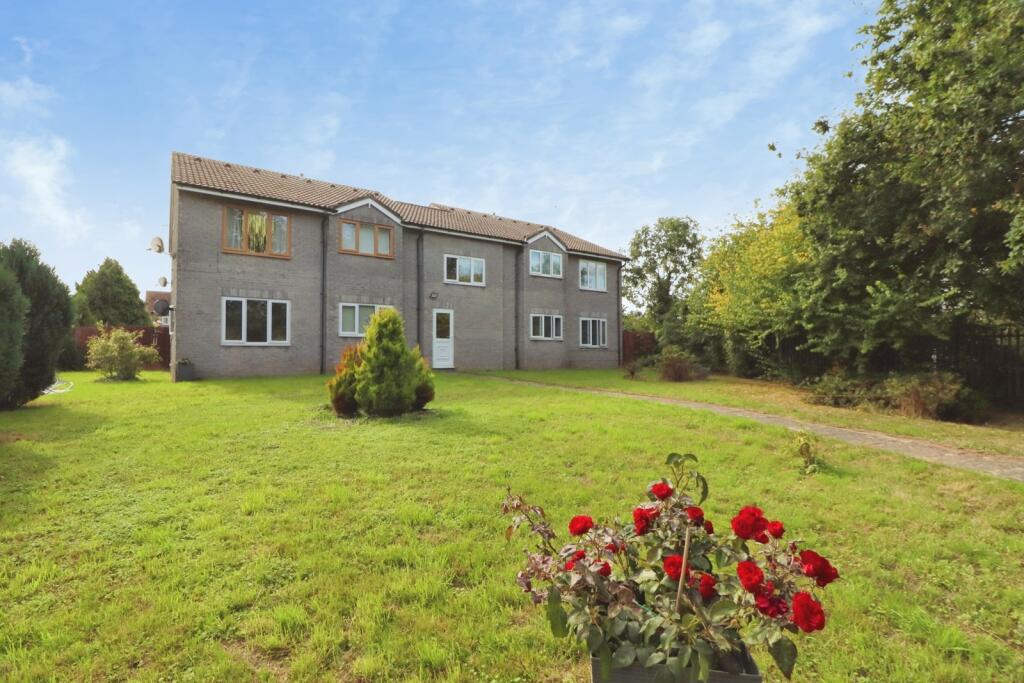 Apartment in Cardiff - More
