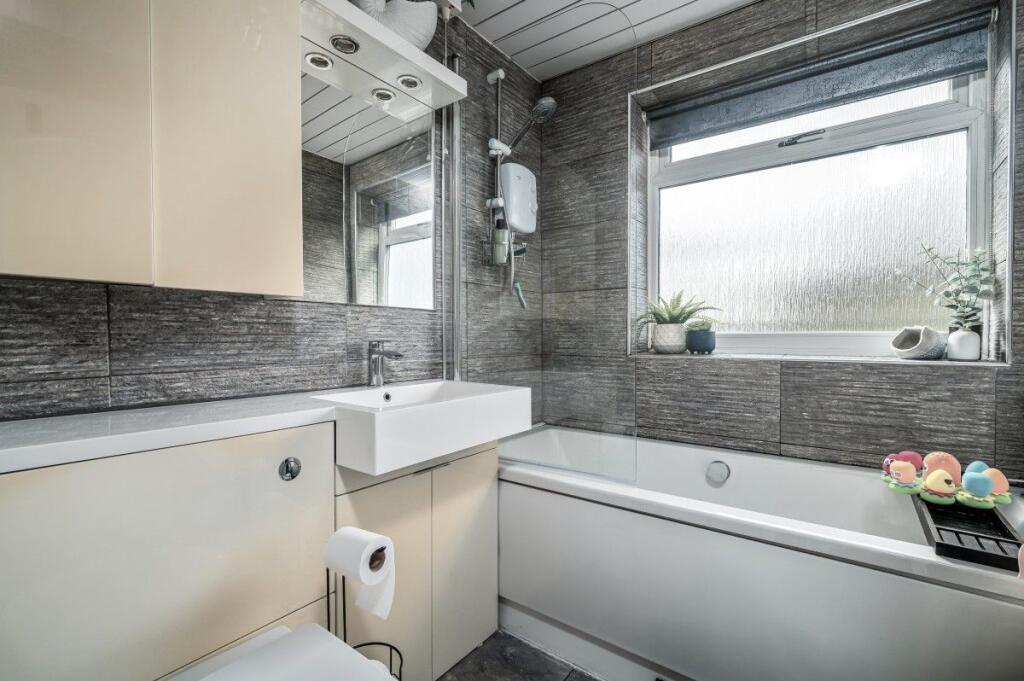 Additional image 19 of Moorside Vale, Drighlington