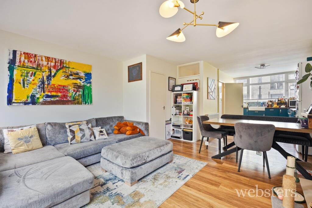 Apartment in Norwich - View 3