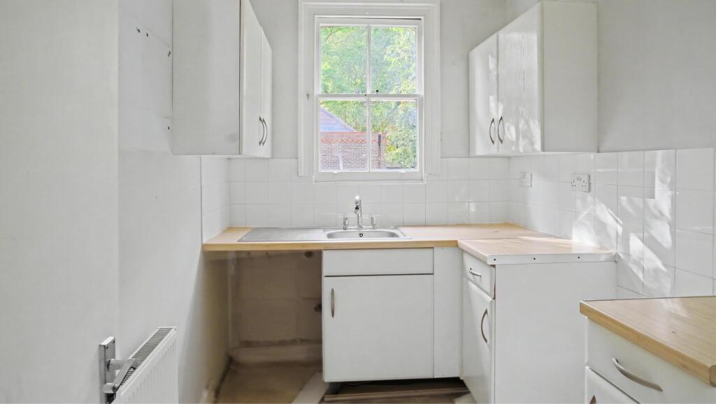 Apartment in London, Hammersmith - View 3