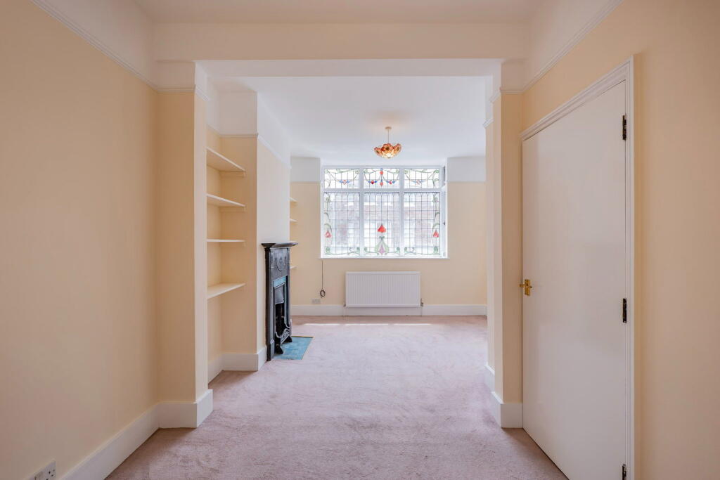 Apartment in Tonbridge - View 5