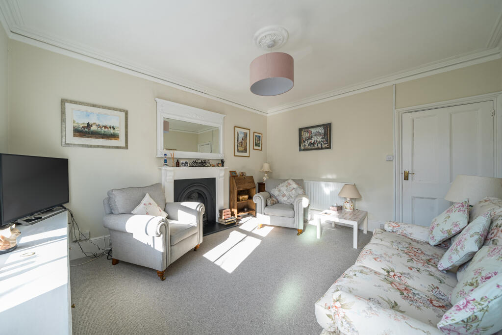 House in Kingston upon Thames - View 2