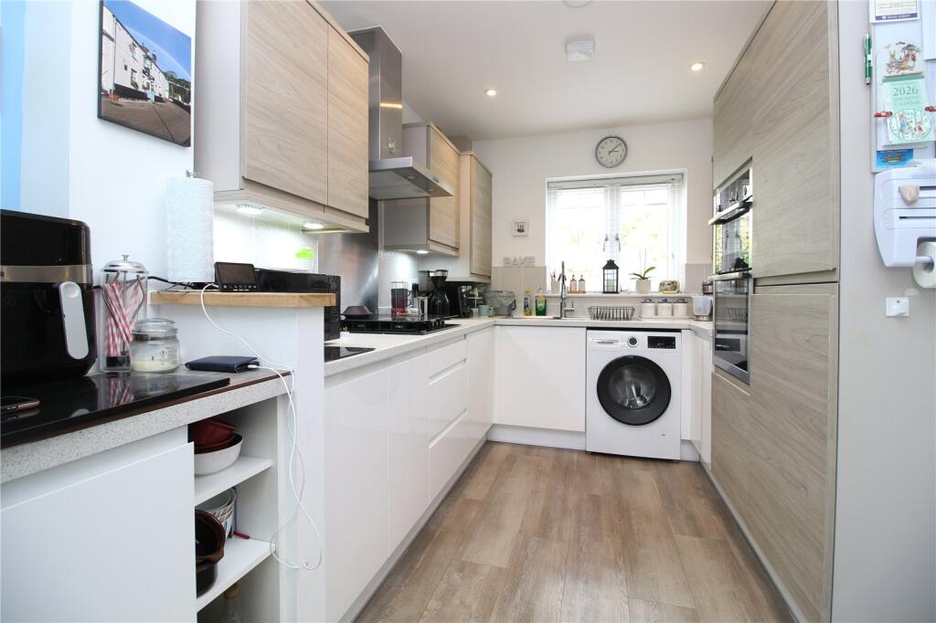 Old Milton Road, New Milton, Hampshire, BH25 - View 3