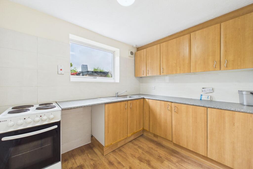 Apartment in Ipswich - View 3
