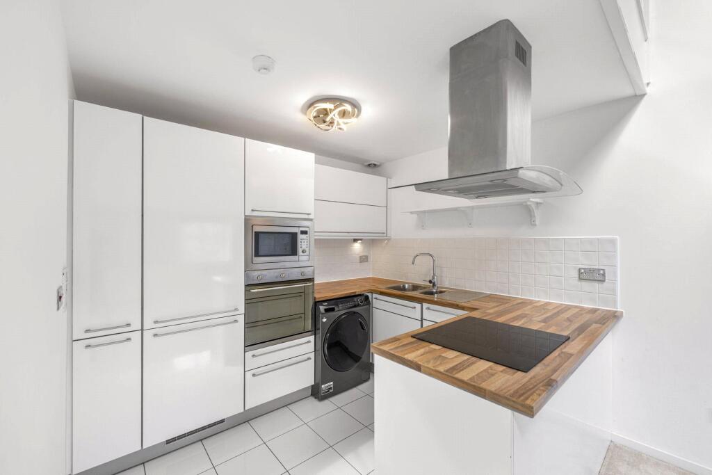 Apartment in Edinburgh - View 4