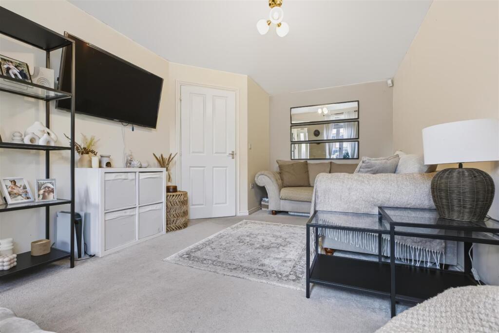 Silvermere Park Way, Sheldon, Birmingham photo 3
