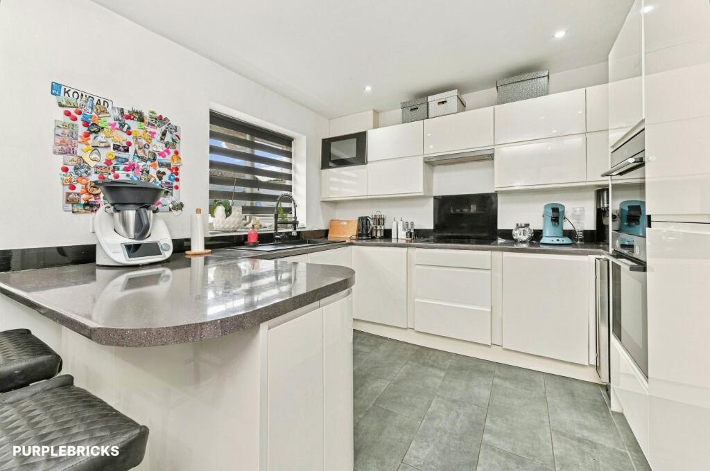 House in Kirklees, West Yorkshire - View 5