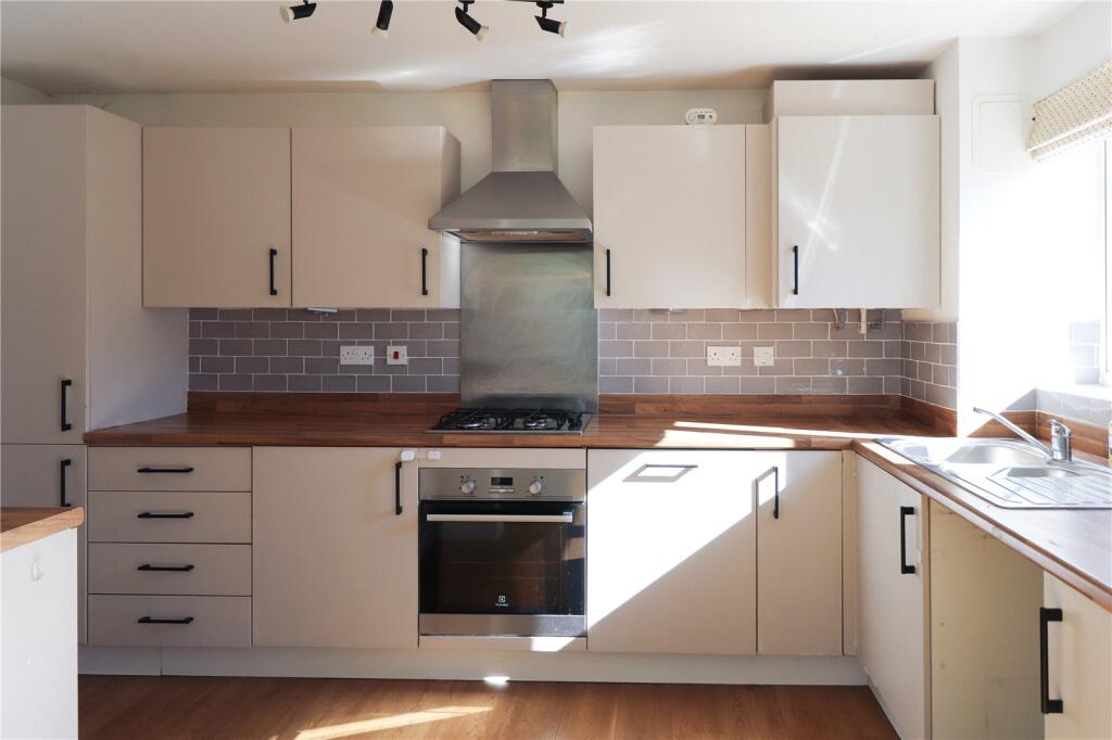 House in Salisbury - View 5