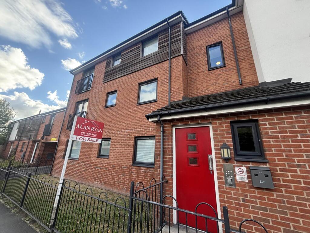 Apartment in Oldham