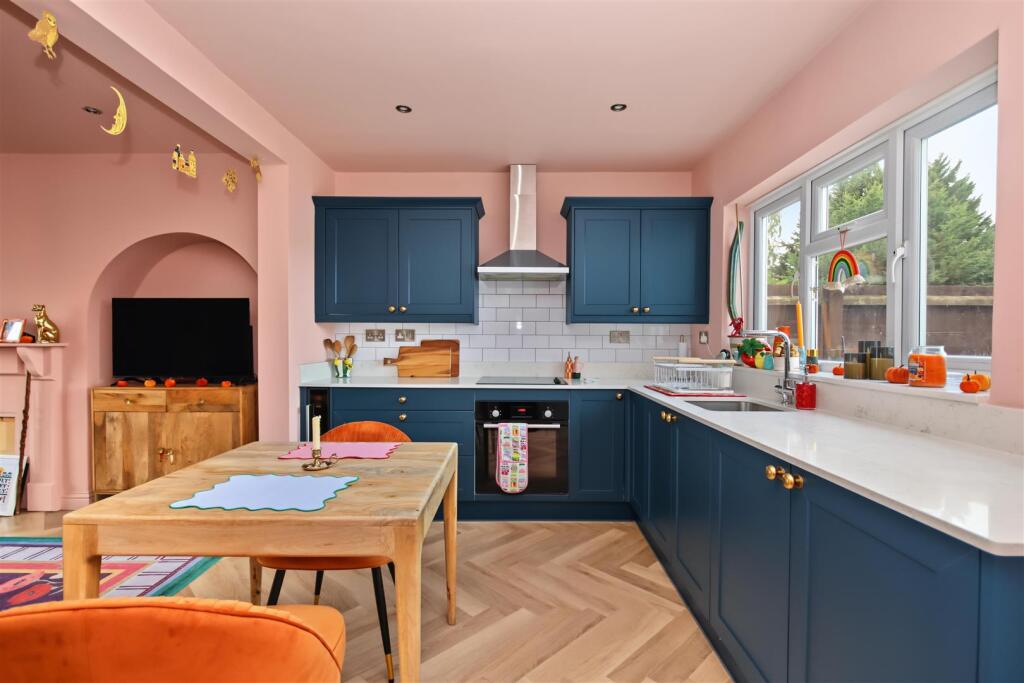 House in Northampton - View 2