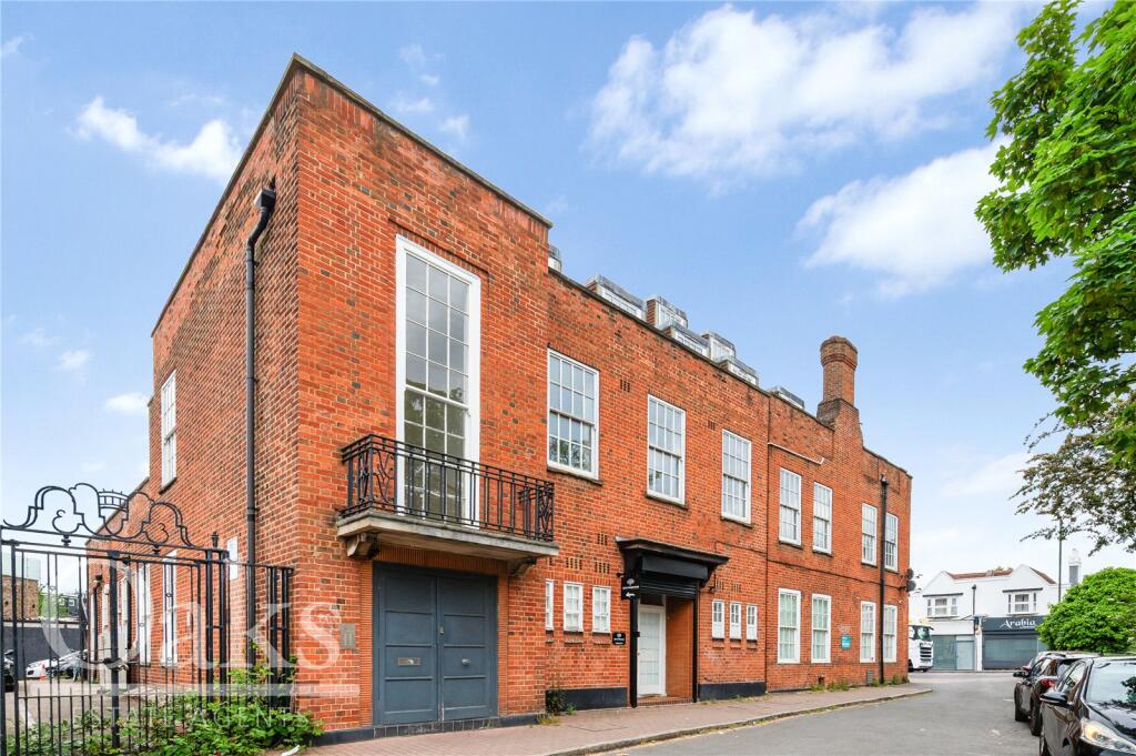 Main image of property: Streatham High Road, Norbury