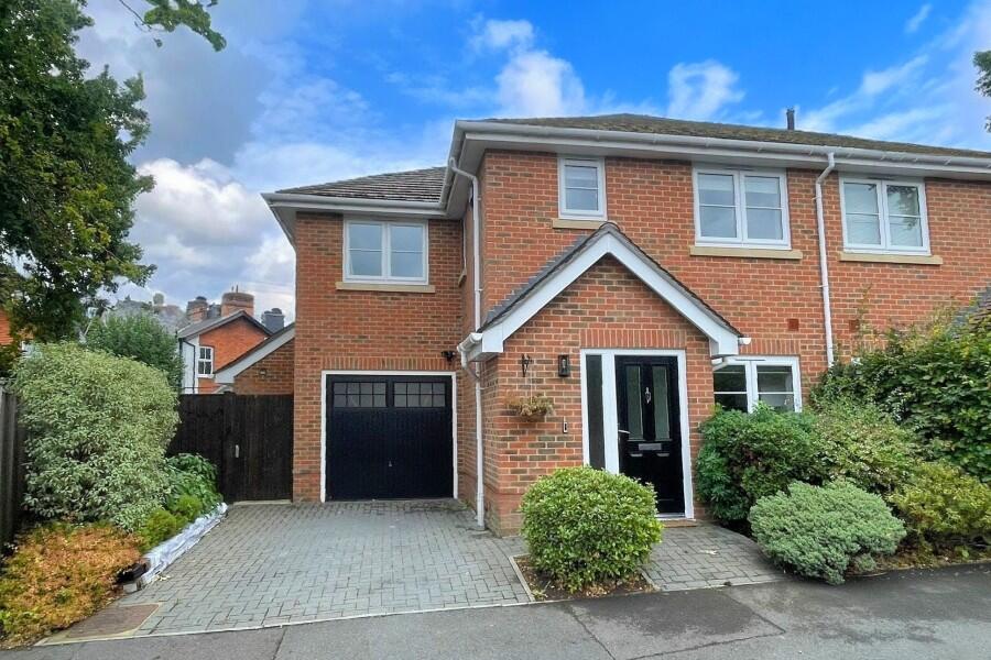 Main image of property: Lightwater, Surrey, GU18 