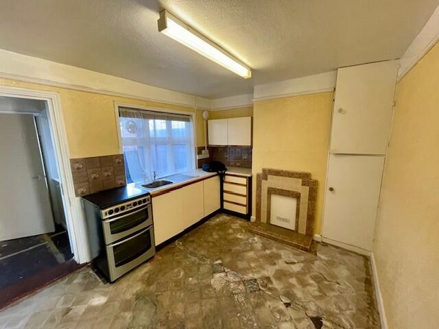 22 Ravens Lane, Bramford, Ipswich, Suffolk IP8 4EJ photo 3