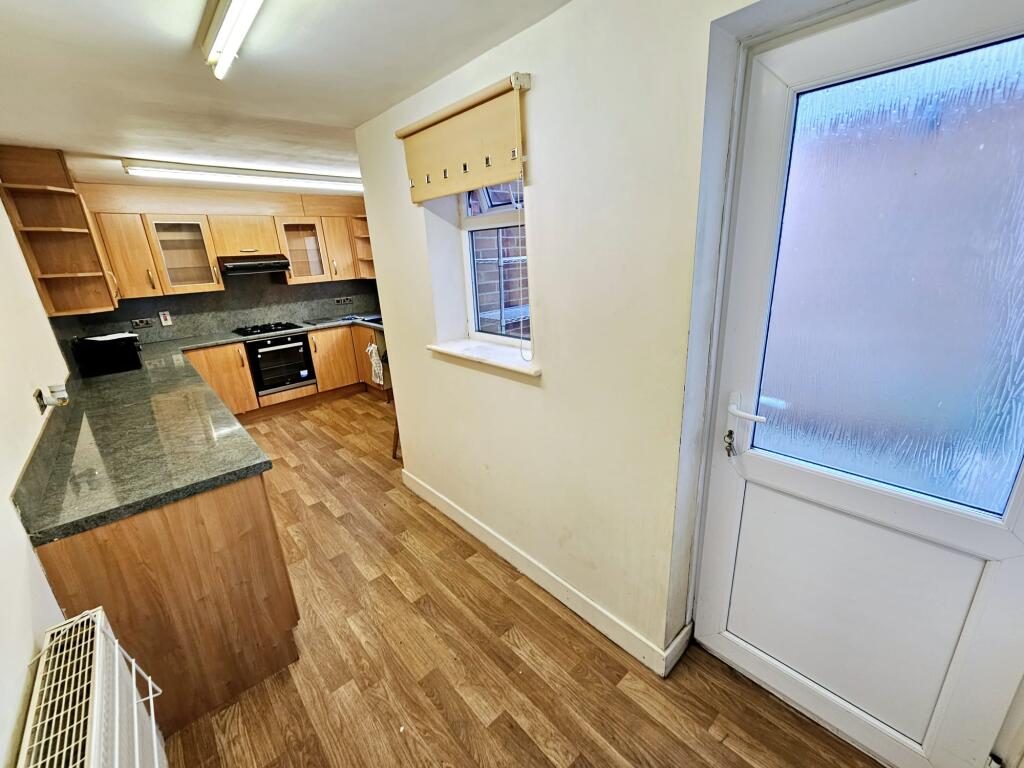 House in Scarborough, The Old Town - View 4