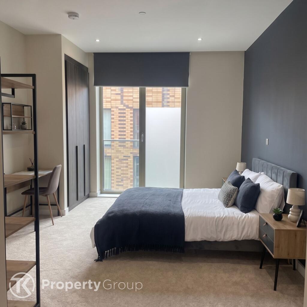 Apartment in Manchester, Hulme - View 3