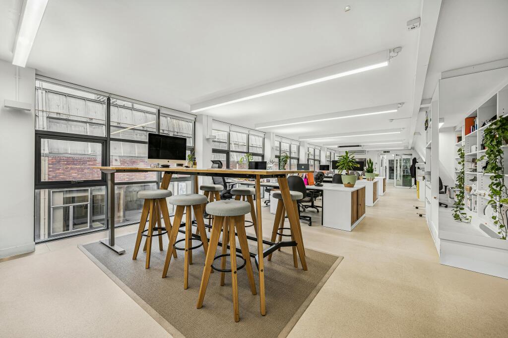 office 4.jpg