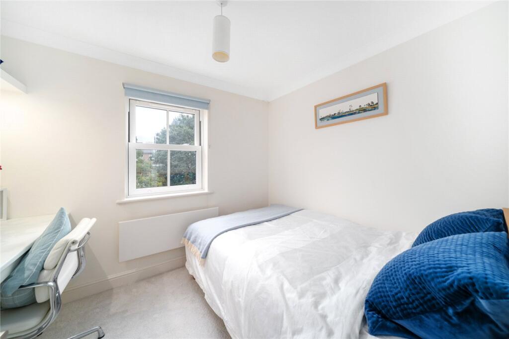 Apartment in London - View 5