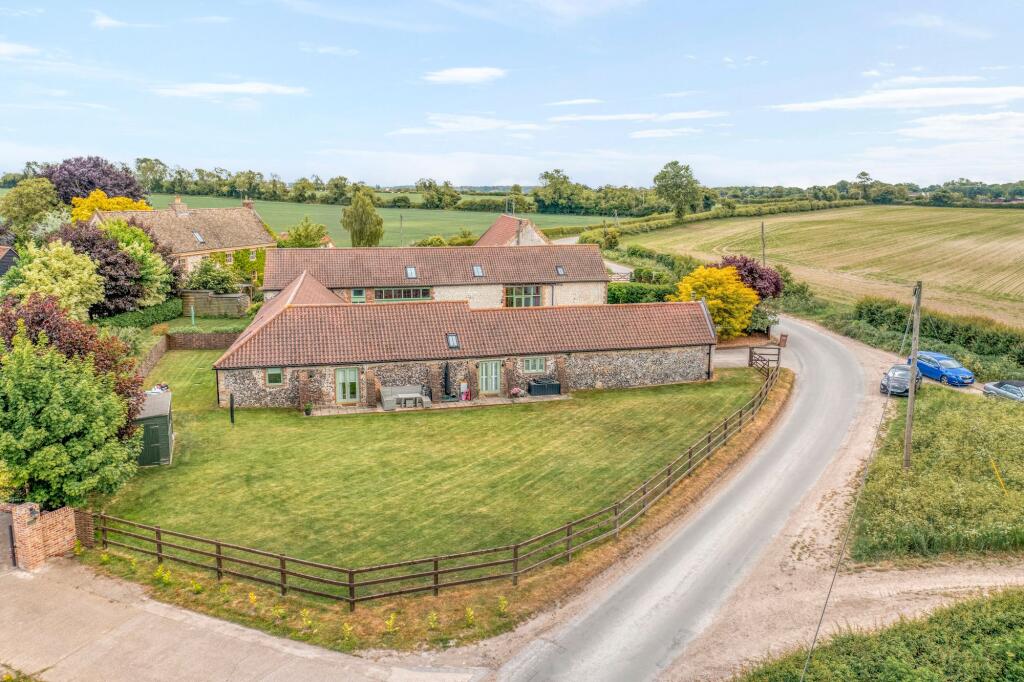 3-bed house on Impressive Brick and Flint Barn Conversion in Hockwold, £600,000