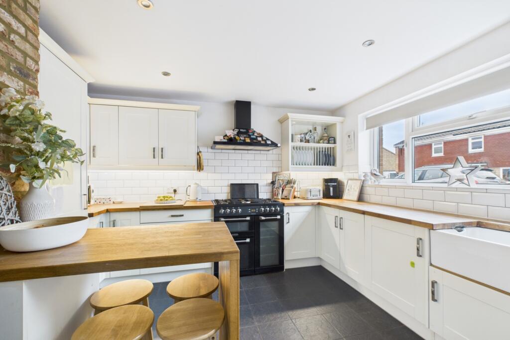 Main image of property: Yardley Avenue, Pitstone, LU7