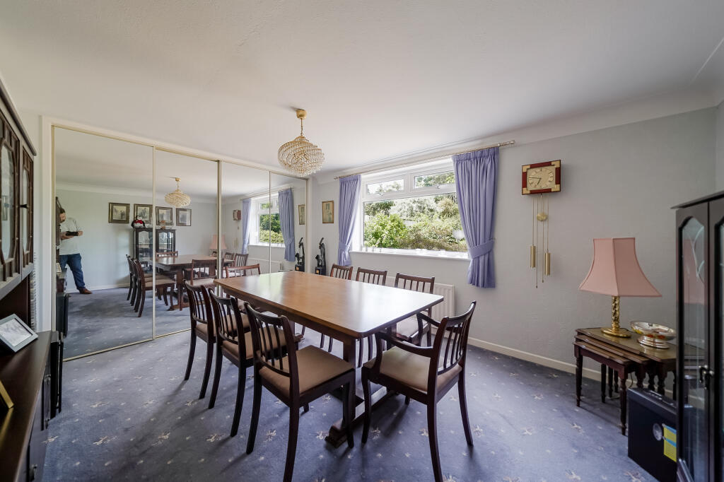 House in Wirral, Liverpool City Region - View 3