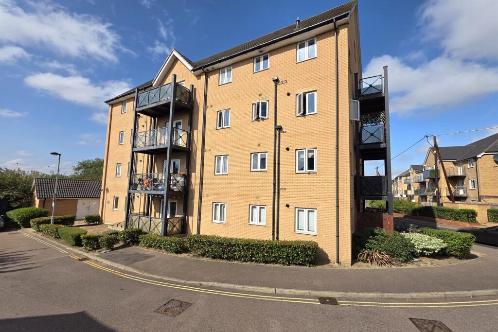 Main image of property: Clay Mills Court, Thomas Way, Braintree, Essex, CM7