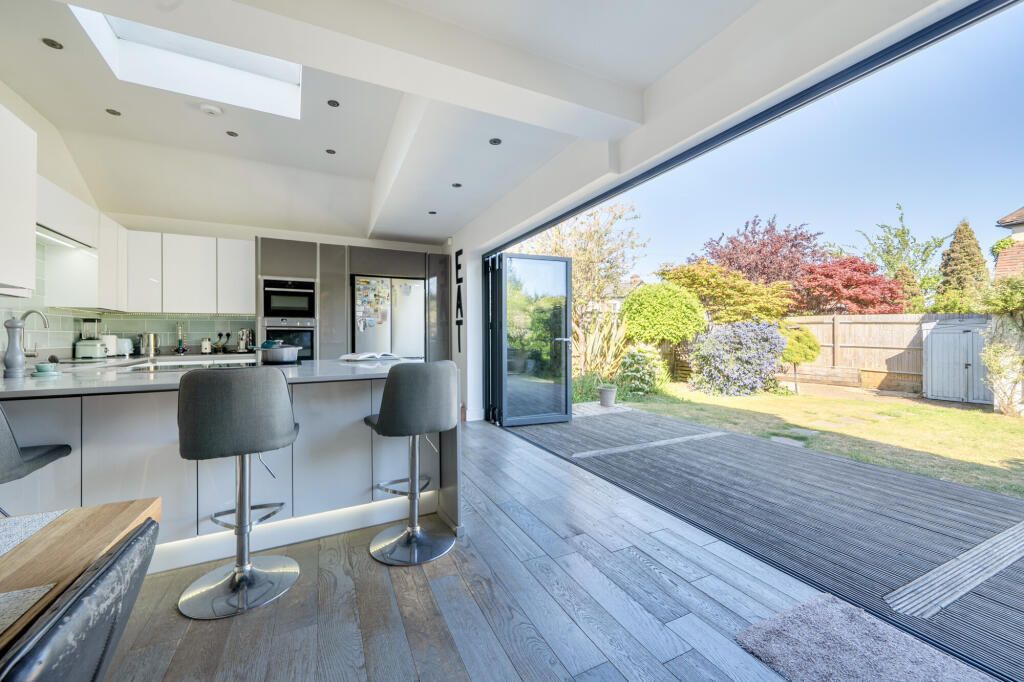 Main image of property: Myddelton Park, Whetstone, N20